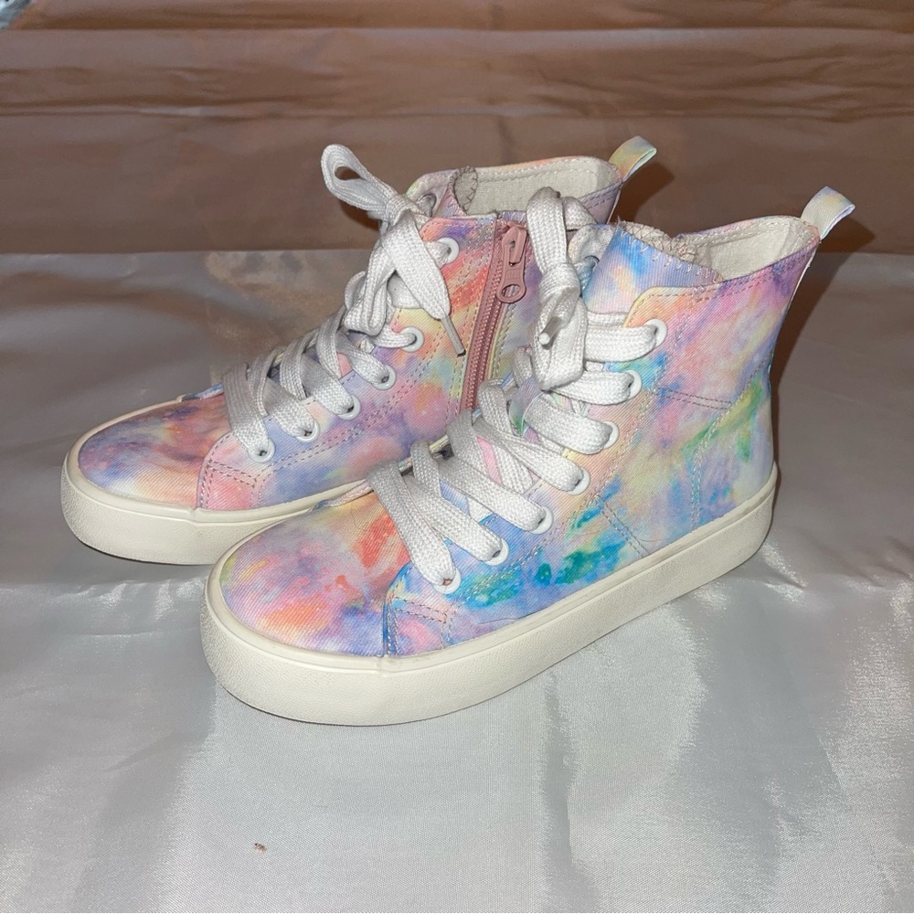Art Class Girls Tie Dye High Too Sneakers Lace Front with Zipper 1 LIKE NEW